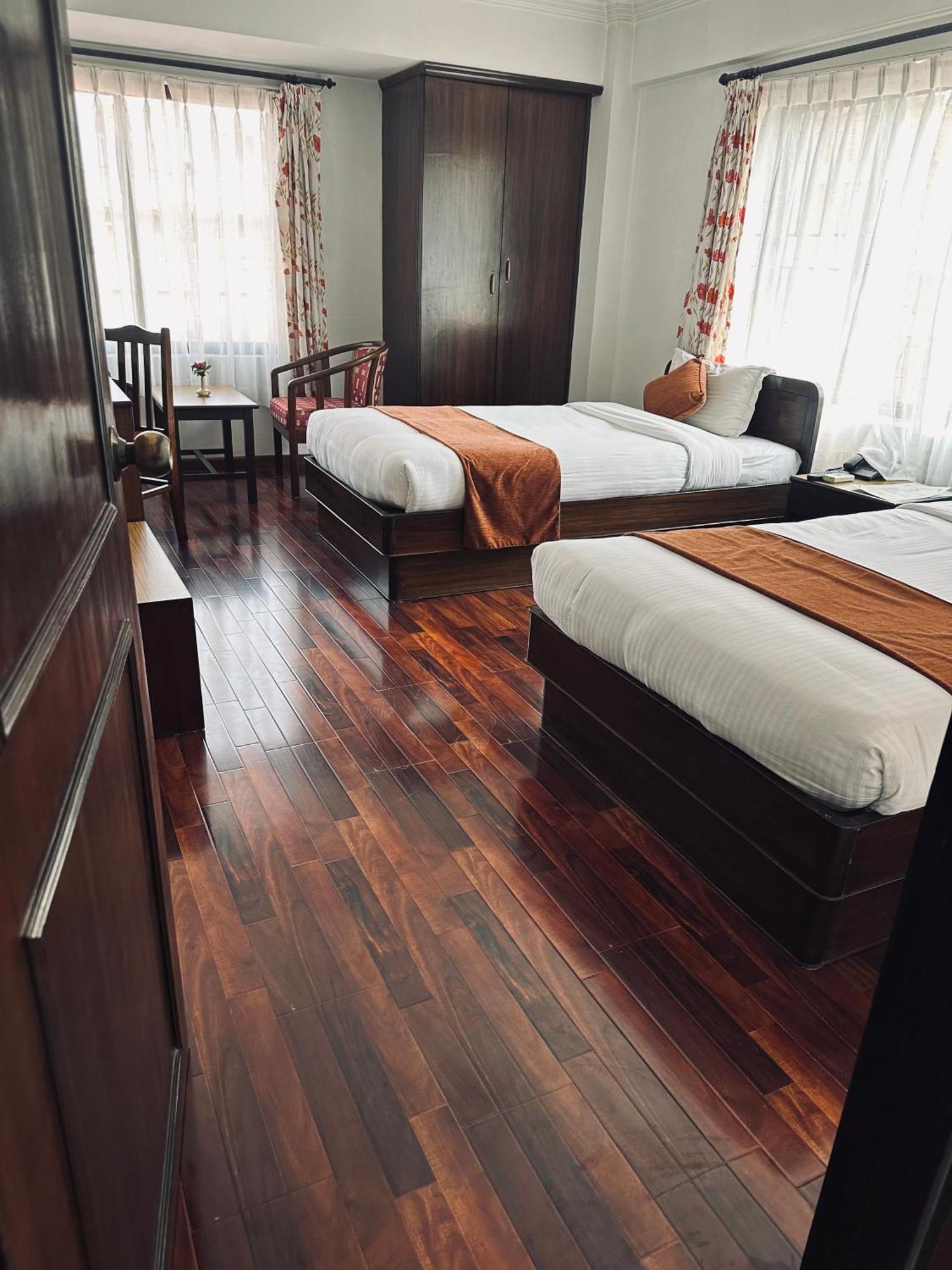 Fuji Hotel Kathmandu Esterno foto