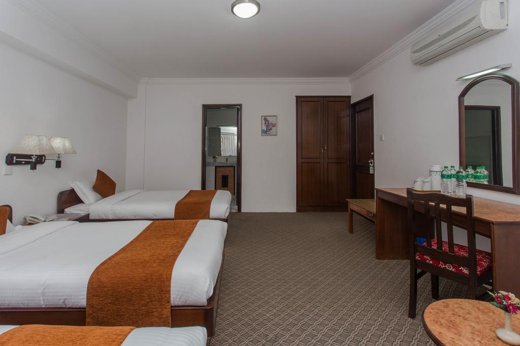 Fuji Hotel Kathmandu Esterno foto