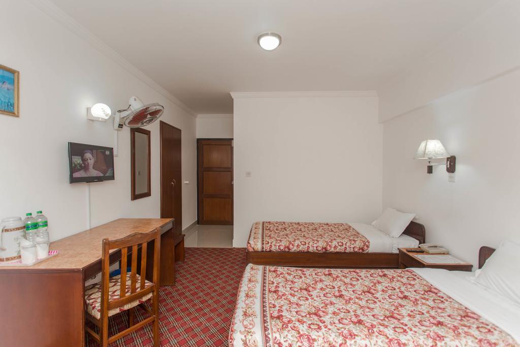 Fuji Hotel Kathmandu Esterno foto